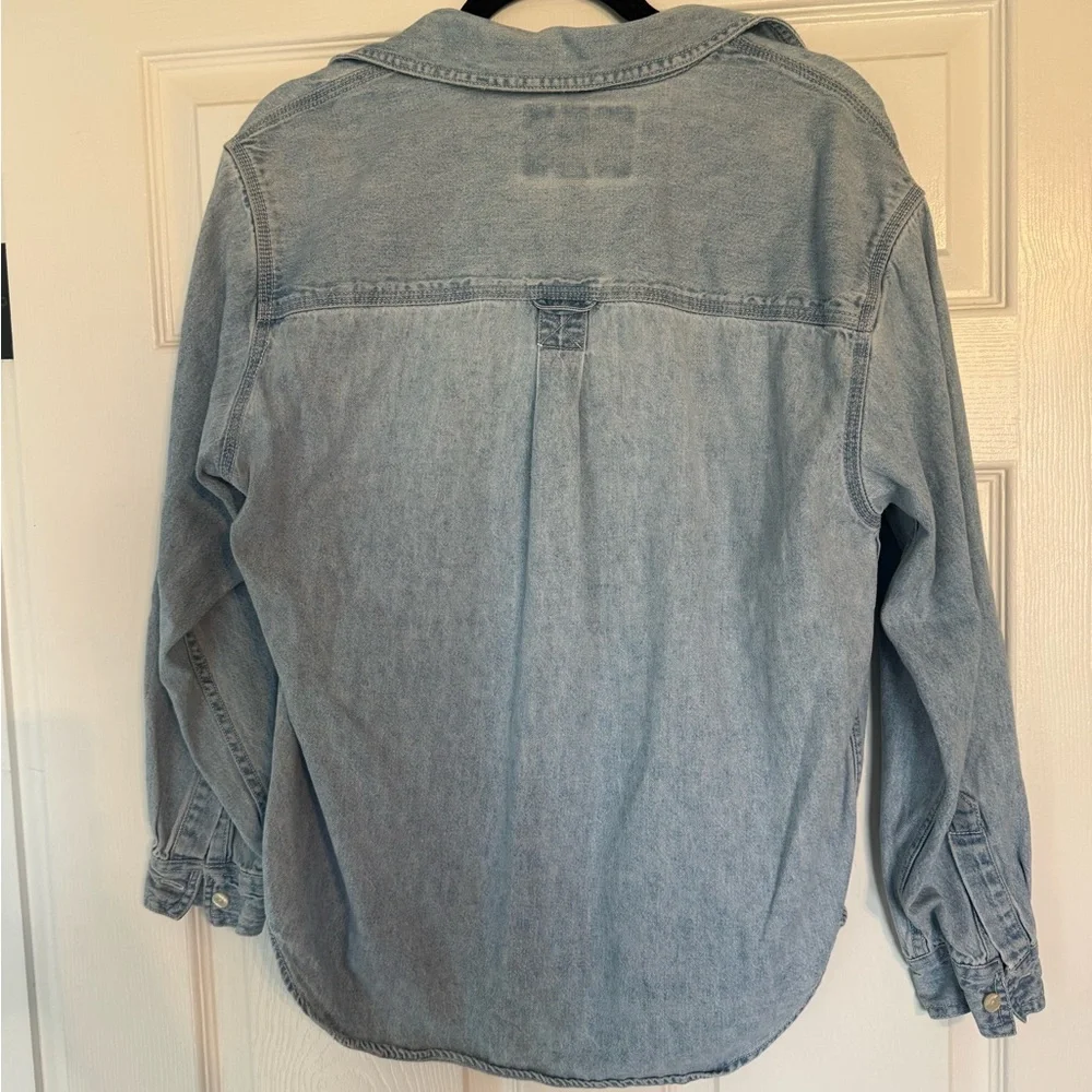 Levi's Light Blue Denim Jean Jacket - Picture 2 of 3